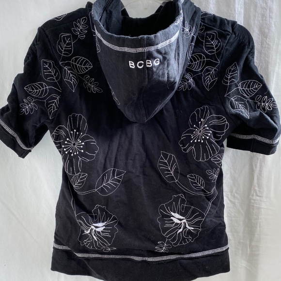 BCBGMaxAzria Performance Jogger Set Size: Medium - Picture 4 of 15